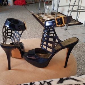 Bakers caged platform heel